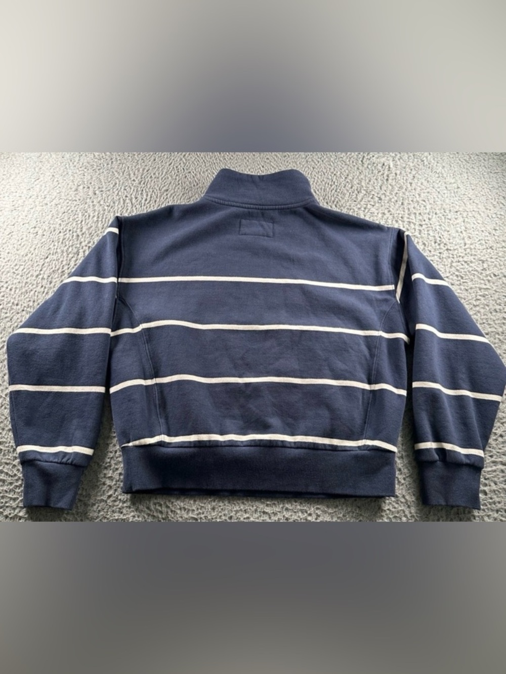 MARINE LAYER
Cloud 9 Fleece Half Zip
Blue & White
MEDIUM - Picture 2 of 6